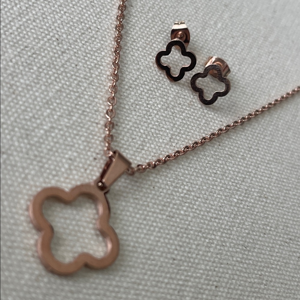 Rose Gold Clover Pendant and earrings Necklace - Women Jewelry